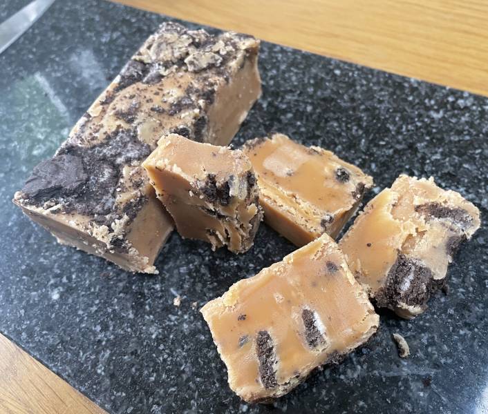 Rum and Raisin fudge 1